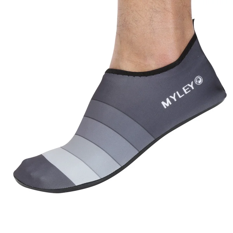 

Men Women Couple Aqua Shoes Water Shoes Personality Men Striped Beach Pool Dance Swim Surf Yoga Shoes Newest
