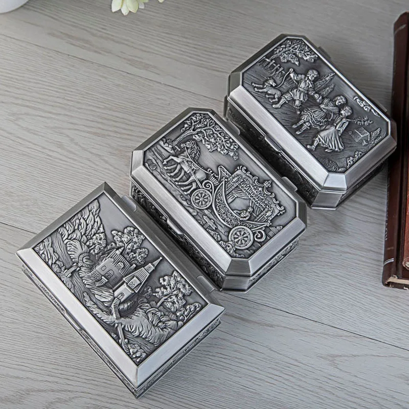 

Classical Metal Jewelry Box Metal Case Vintage Design Childlike Carriage Countryside View Necklace Earrings Rings Storage Casket