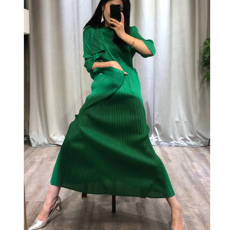 

Changpleat 2019 Spring Summer New Women dress Miyak Pleated Fashion Slim Elastic waist Pockets Solid Female Maxi Dresses Tide