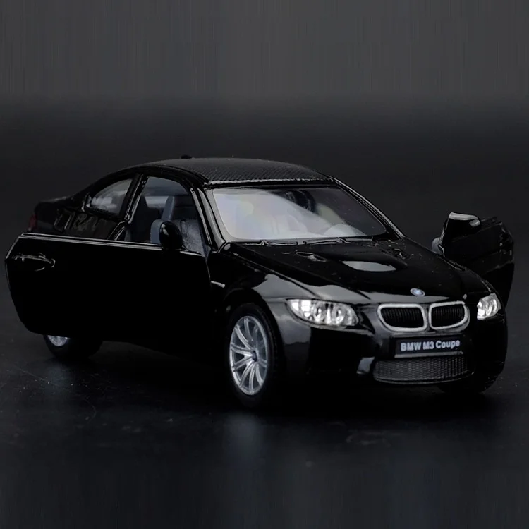 Точная имитация эксклюзивный Diecasts& Toy Vehicles: стильный дизайн автомобиля M3 Coupe 1:36 модель суперкара из сплава оттяните задние двери автомобиля Openable - Цвет: Черный
