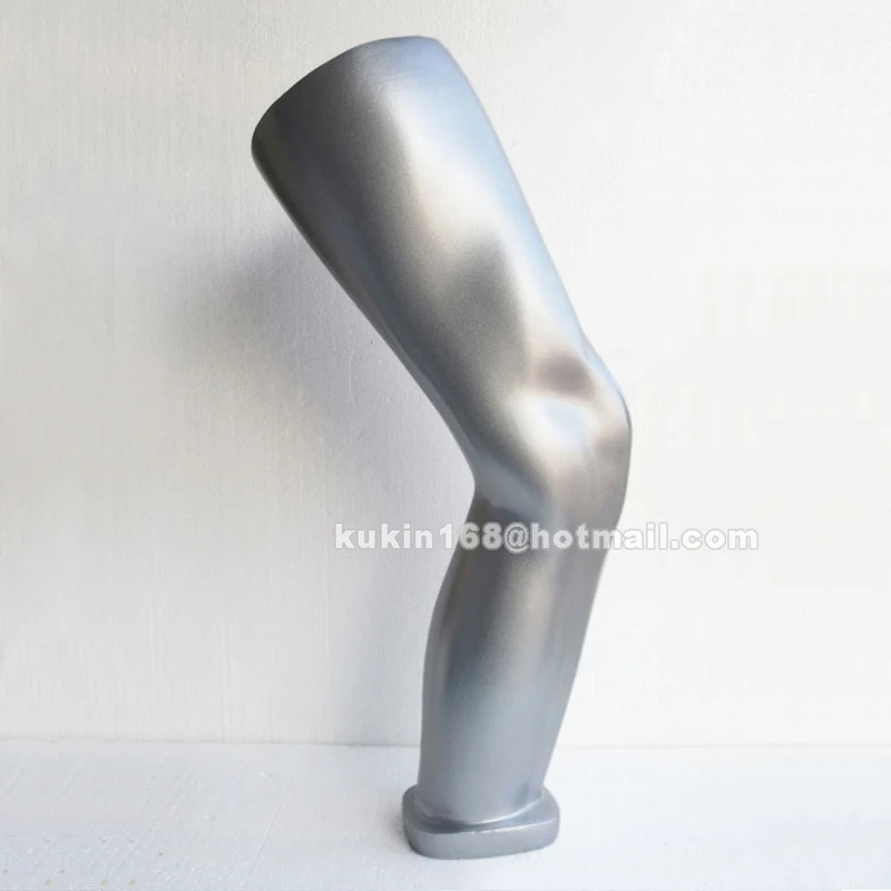 

Mannequin knee, legs used for knee pads support / Genouillere display
