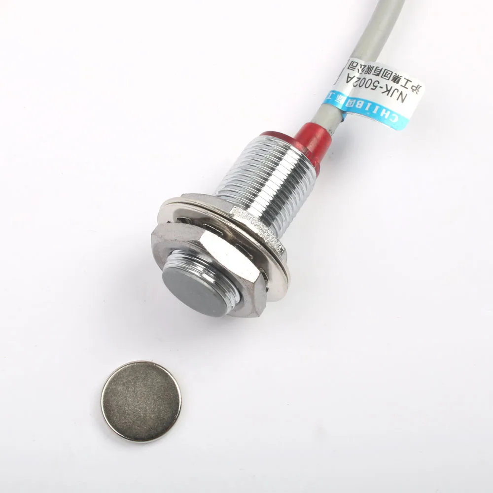 индуктивный датчик gk (bi12-4f-n2). концевой индуктивный датчик. датчик индуктивный igm201 ifm. магнитно индукционный датчик huter. магнитно индуктивный датчик.