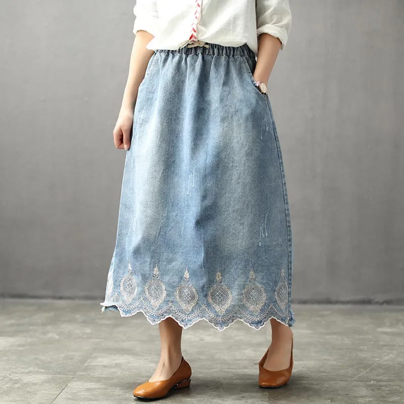 8904 летний национальный стиль ретро промытый подол нерегулярная Вышивка Цветочные женские джинсовые юбки женские большие размеры Длинные