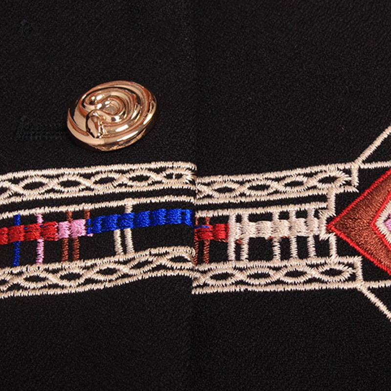 Punk Jackets Gothic Autumn-Winter New Fashion Coat Full Sleeve Geometric Flower Embroidery Turtleneck Black New Jacket Women Punk Jackets Gothic Autumn-Winter New Fashion Coat Full Sleeve Geometric Flower Embroidery Turtleneck Black New Jacket Women