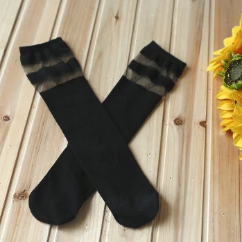 2 пара/лот Новинка года, очень модные весенние носки для девочек супер эластичные хлопковые детские гольфы с граффити, свободный размер, 4 вида - Цвет: black stripe