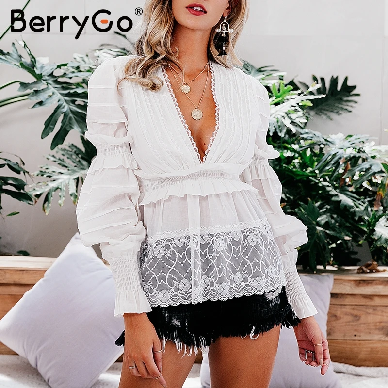 Женская кружевная блузка BerryGo винтажная с треугольным вырезом и