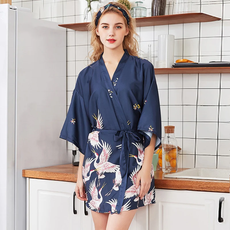 Women's Exquisite Mini Kimono Robe-1