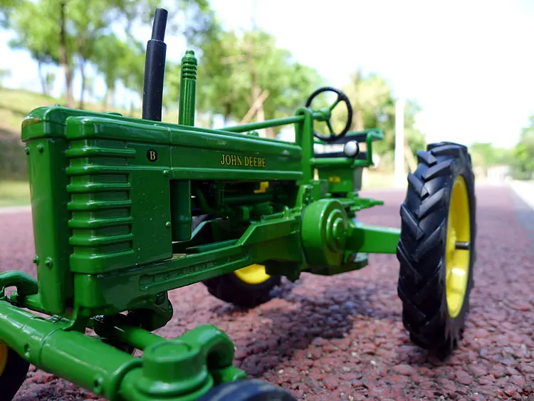 Harga KNL HOBI J Deere Pertanian MIT NETTEM SCHWIMMBAD traktor paduan model mobil mainan KAMI Keamanan Bertindak 116 Spesial