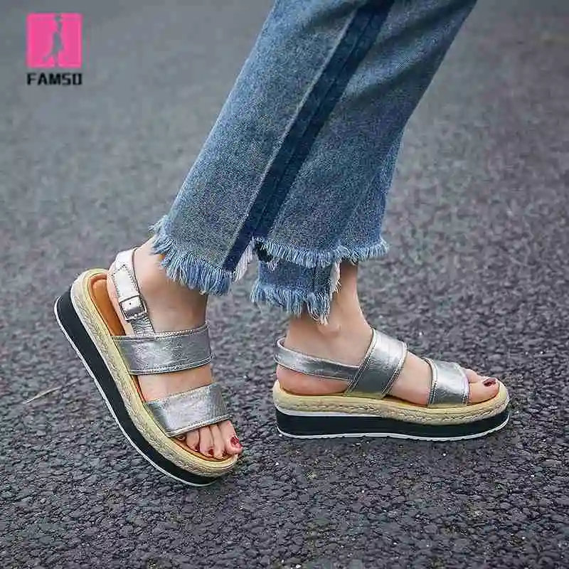 

FAMSO 2019 Shoes For Women Sandals Gold Silver Genuine Leather Flats Heels Sandals Buckle Straw Summer Tide Fashion Sandals