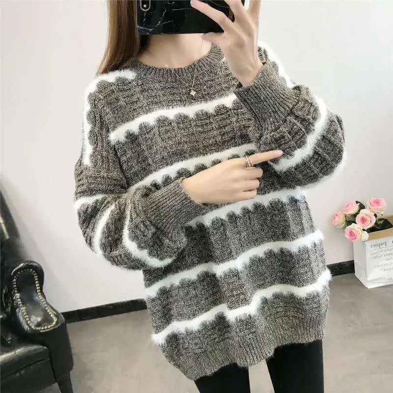 

Round neck pullover lantern sleeve sweater 2019 autumn and winter new loose striped sweater elegant loose women's sweater