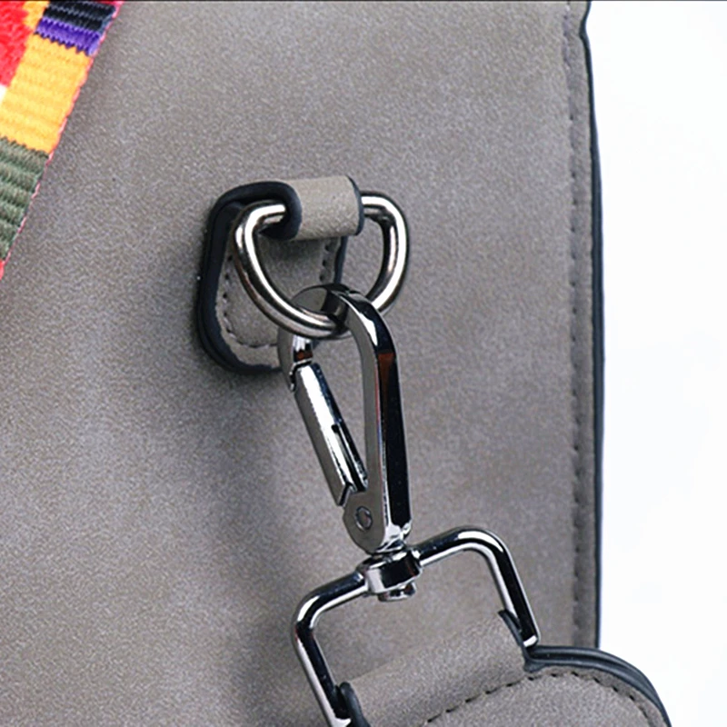 Hot New Fashion Ladies Shoulder Bag Personalized Fringe Decoration Lady Bag Wild Messenger Bag Ladies Clutch Bag Free Shipping