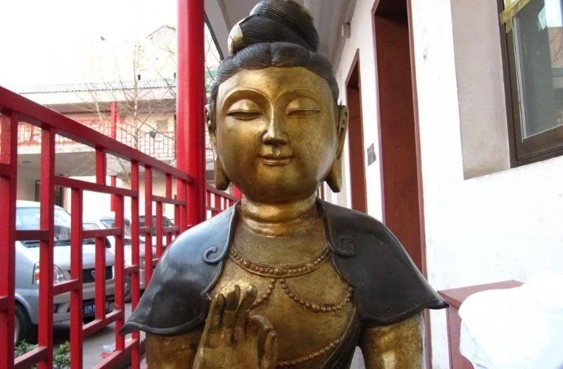 

Huge Chinese Bronze Gild Bodhisattva Kwan-Yin Guan Yin Budhisattva Buddha Statue 8.02