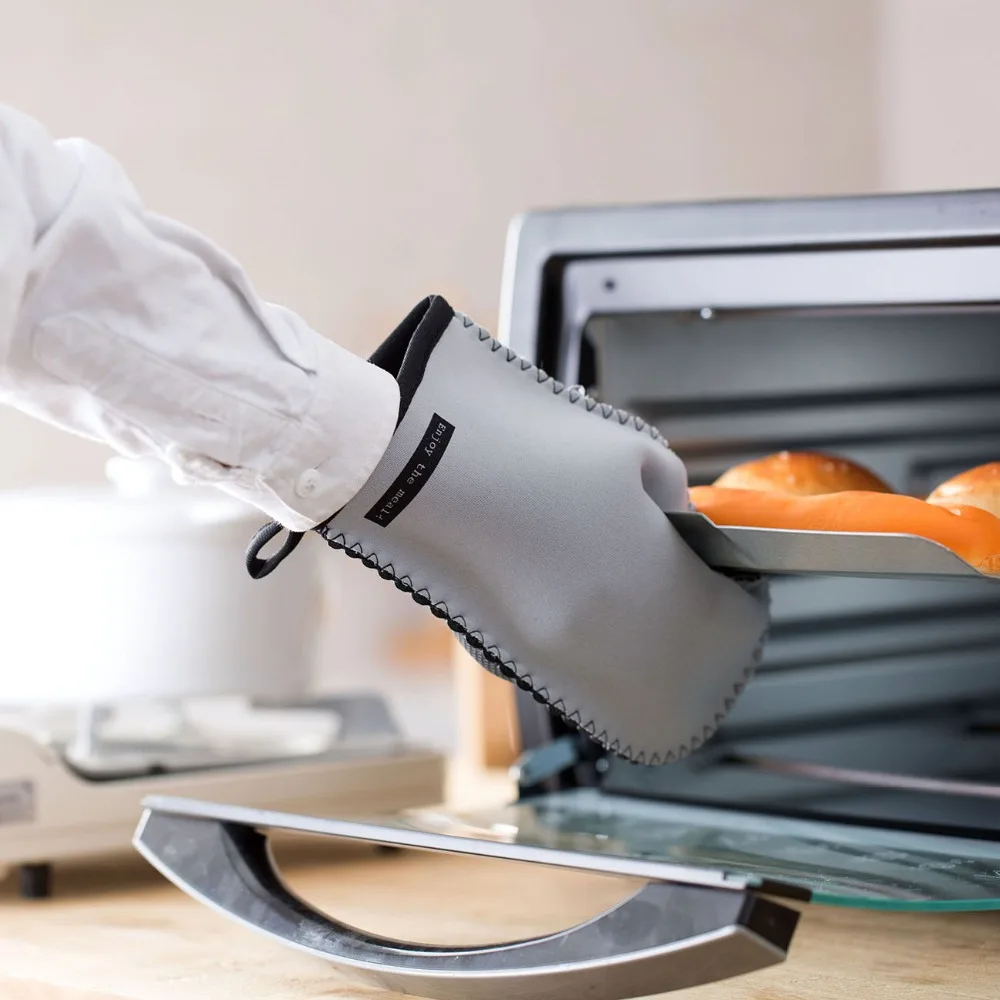 

OTHERHOUSE 1Pc Japanese Rubber Oven Mitt Kitchen Cooking Microwave Oven Gloves Pot Holder Heatproof Mitts BBQ Gloves Potholder