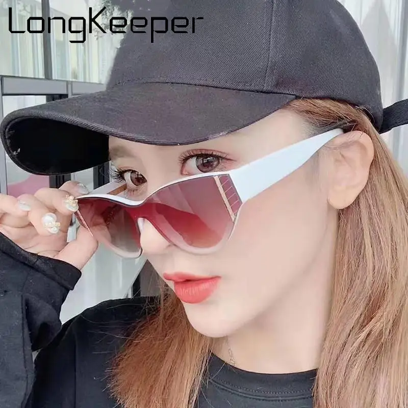 

LongKeeper Vintage Cat Eye Sunglasses Women Fashion Small Triangular Sun Glasses Sexy Gradient Eyewear UV400 oculos de sol