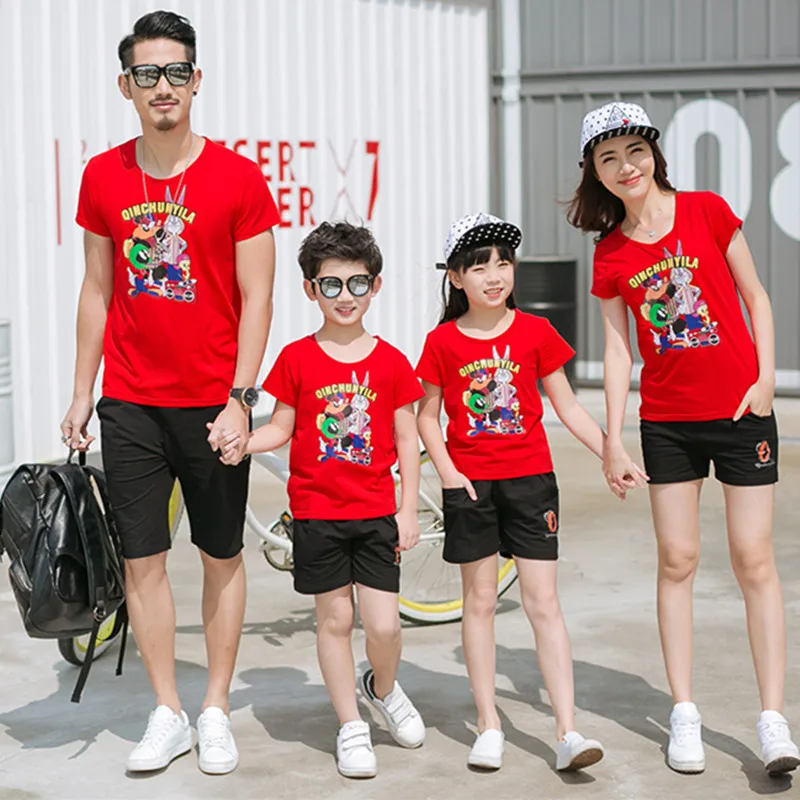 

Family Look Summer CARTOON Style Family T shirts Quality Cotton Matching Mother and Daughter Clothes Father Son Clothes