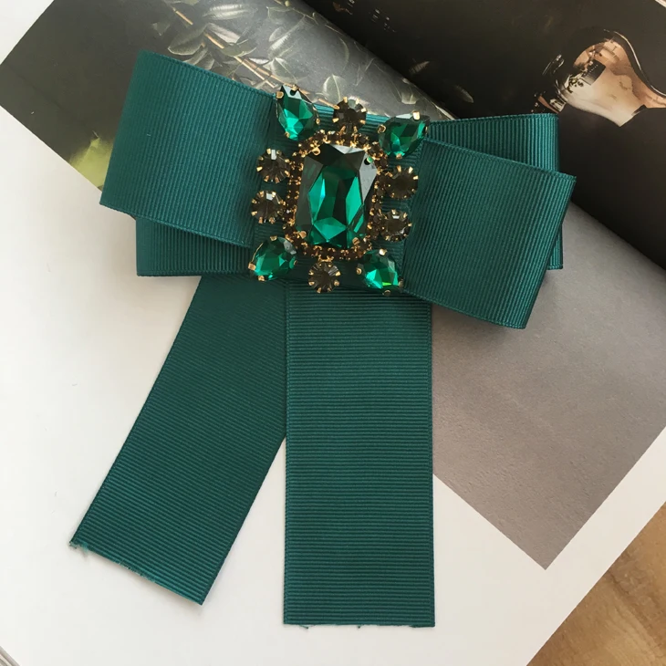 

pin on patch green bowtie badge embroidery fabric patches for clothes parches termoadhesivos para ropa apliques de roupa