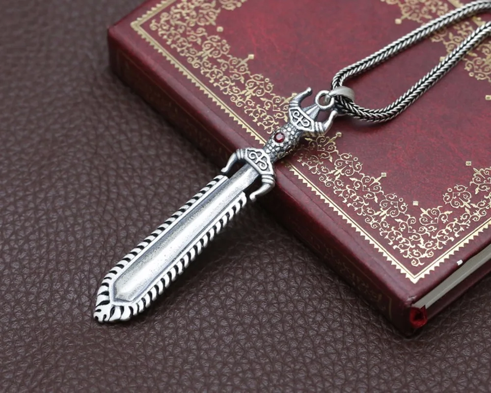 

Individuality jewelry S925 sterling silver grind arenaceous vanity sword man necklace pendant D154