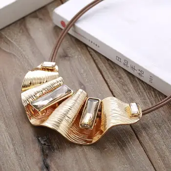 

Geometry Corrugation Shape Pendant Chokers Necklaces For Women Statement Crystal Jewelry collier femme