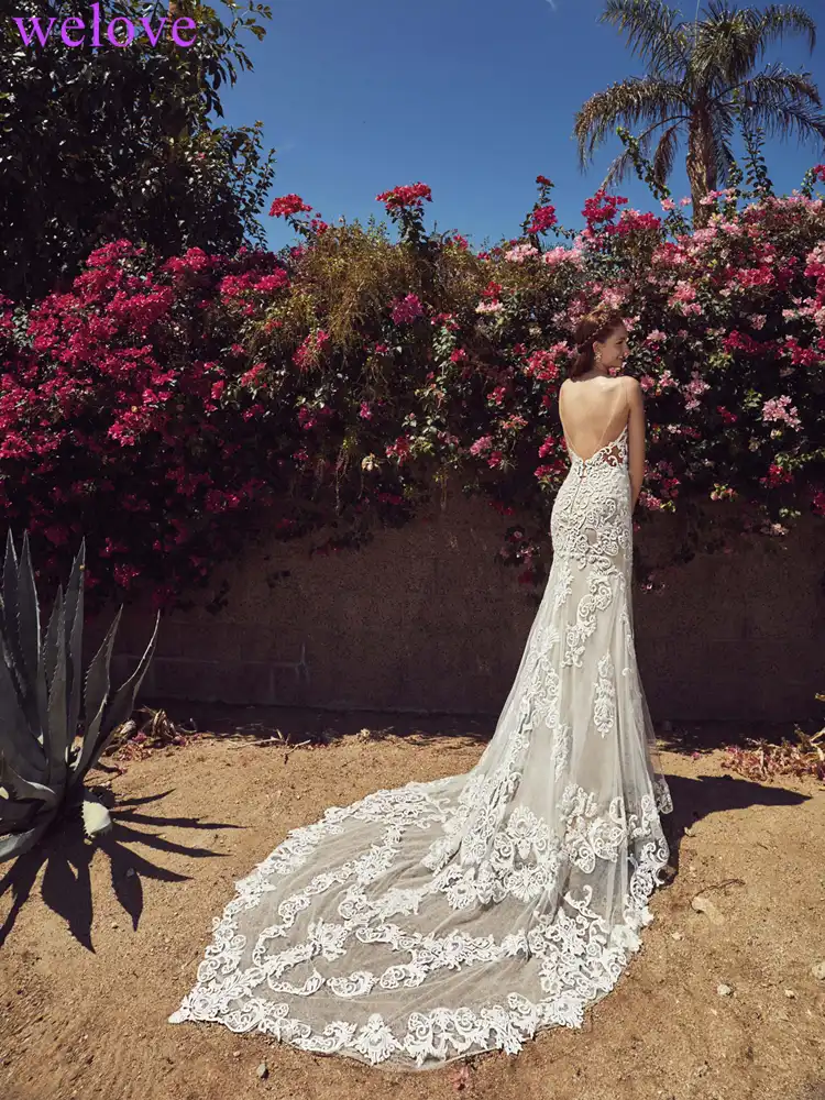 Featured image of post Lace Backless Fishtail Wedding Dress