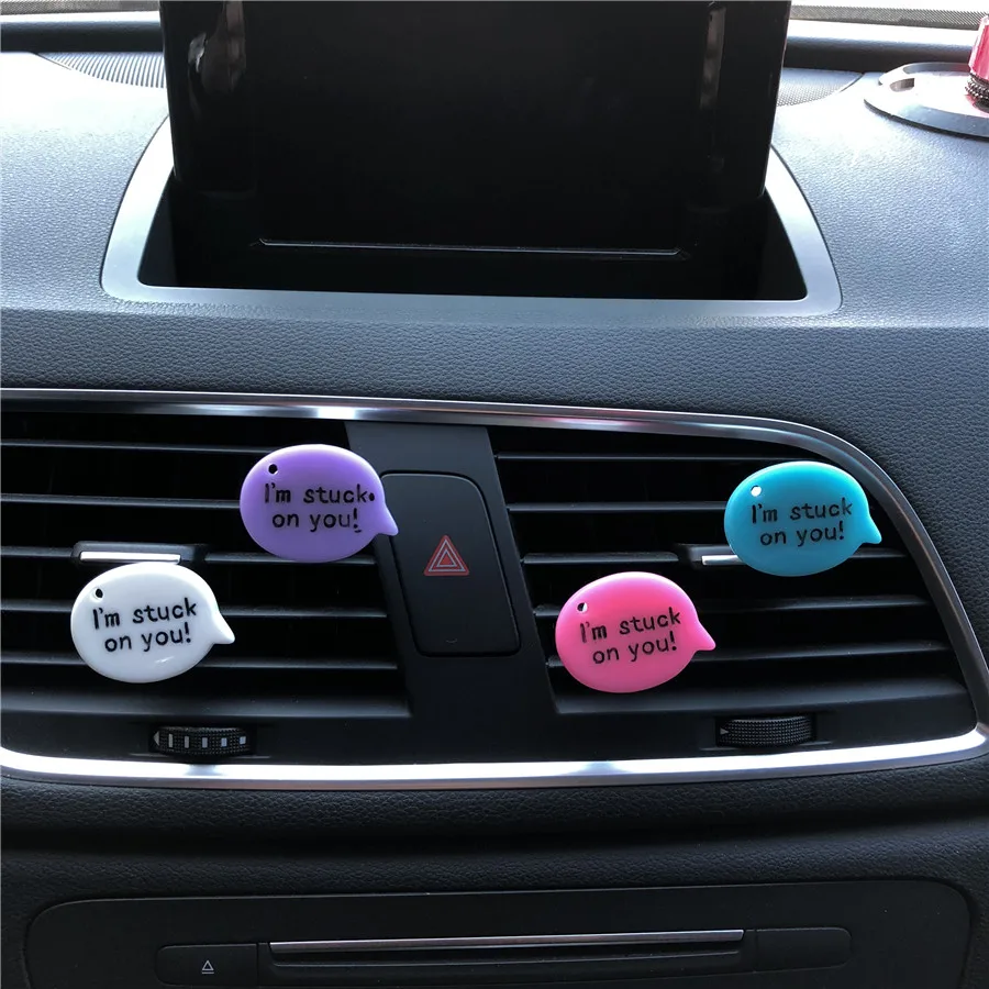 Прекрасный Письмо цвет пластиковых автоматический ароматизатор украшения женские автомобильный освежитель воздуха Духи влюбленных