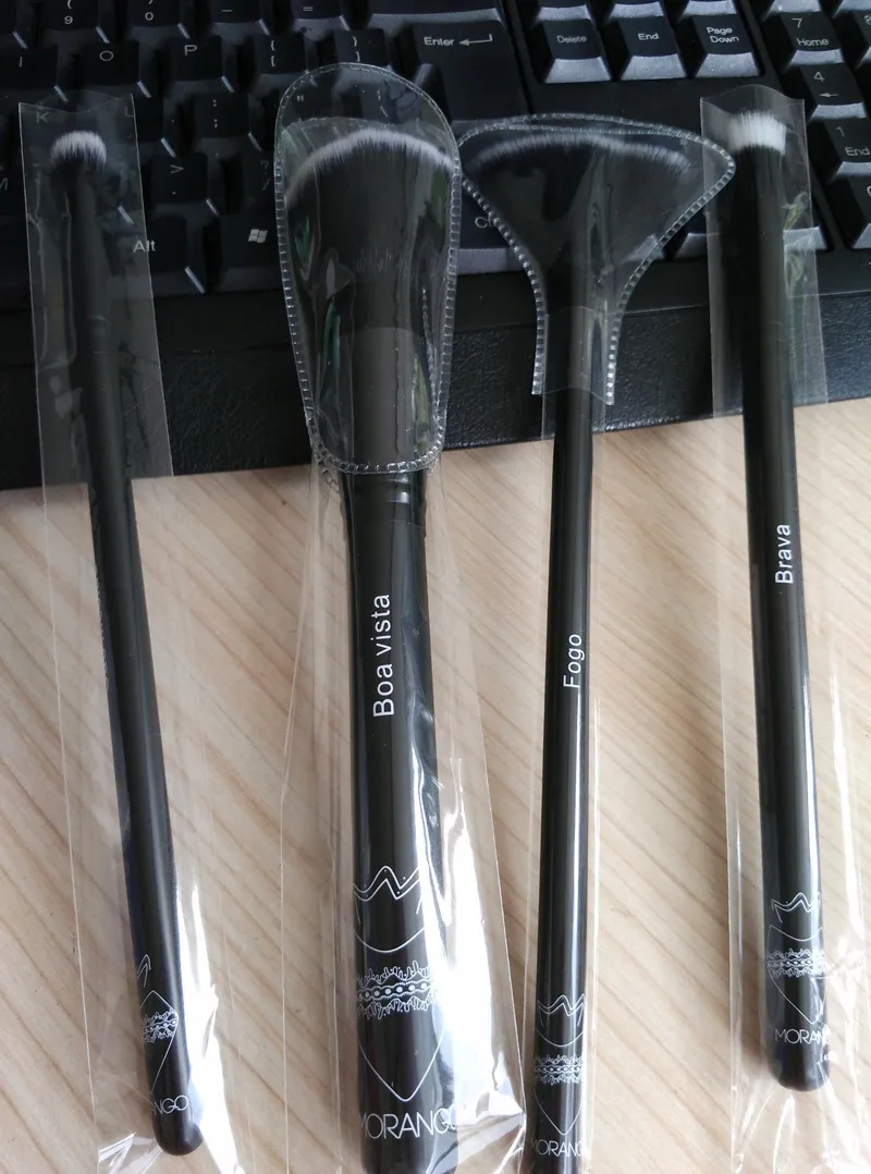 cosmetic brushes 03