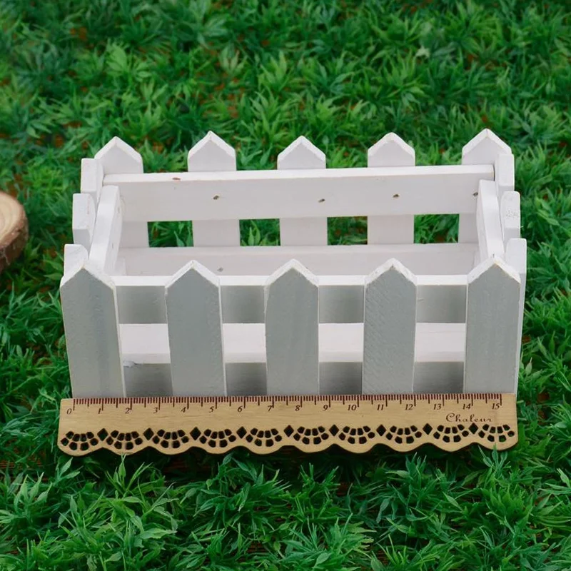 Hot Sale Fir Wood Fence Flower Vase White Artificial Flowers Fence Vase For Home Office Decoration Garden Decor Birthday Gift