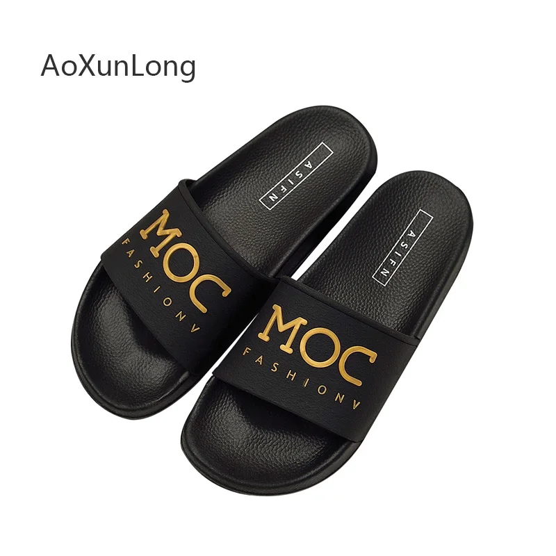 

Men's Summer Leisure Slippers Home Bathroom Non-Slip Slides Soft Soles Comfy Wear-resistant Flat Sandals Men's Beach slippers