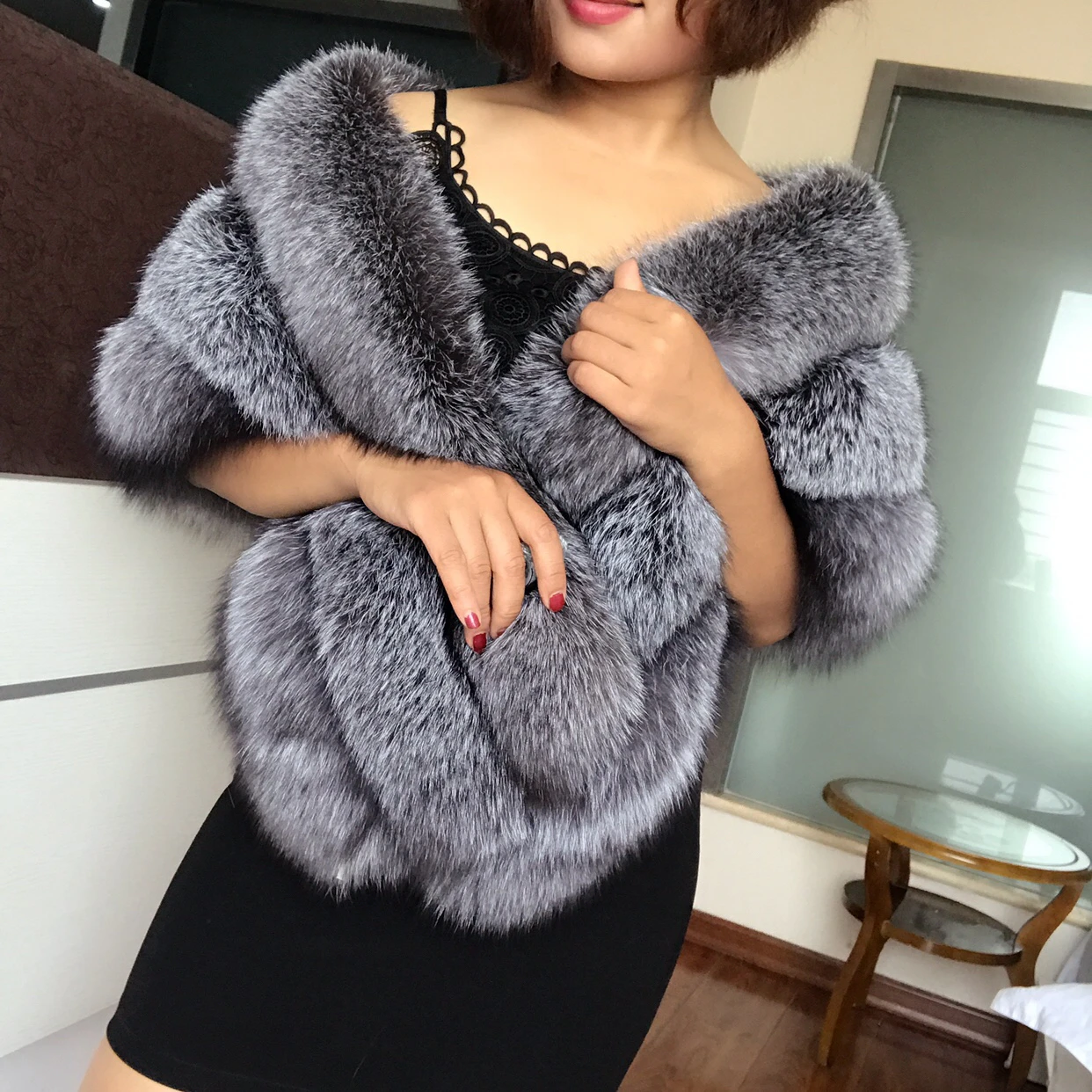 

100% Real Fox Fur Shawls New 2018 Winter Thick Long Warm Scarves for Girls Luxury Women Design Ponchos and Capes