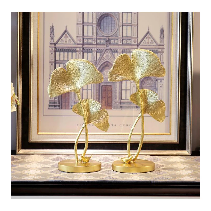 

European Luxury Gold Resin Ginkgo Biloba Ornament Home Desktop Resin Crafts Decoration Office Flower Plant Figurines Accessories