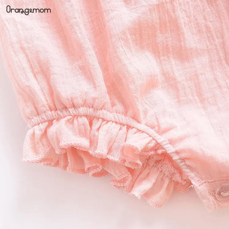 Orangemom официальный sotre новорожденных девочек гофрированный сплошной цвет комбинезон сзади крест комбинезон наряды Sunsuit одежда для малышей Европейский