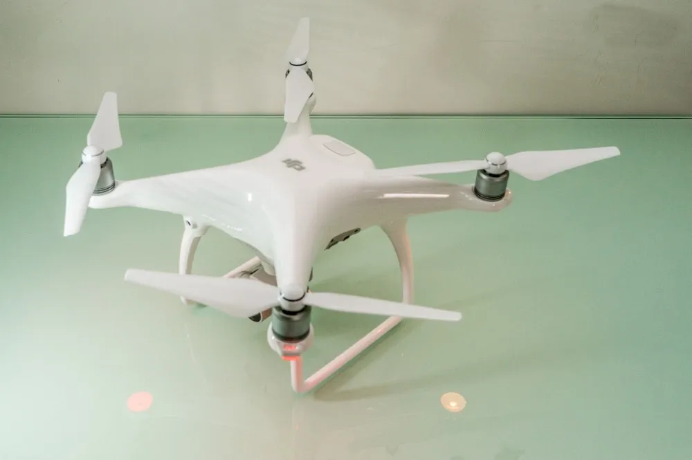 In Stock Freeshipping DJI Phantom 4 Drone /phantom 4 Pro Combo 4K Video 1080p Camera Rc Helicopter