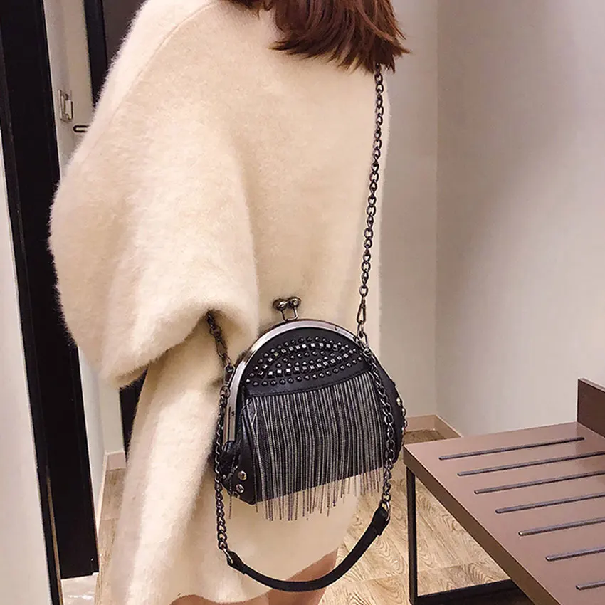LJT Корейская женская модная сумка с кисточками и заклепками, крутая цепочка на одно плечо, сумка-мессенджер, женская маленькая квадратная сумка, женские роскошные сумки