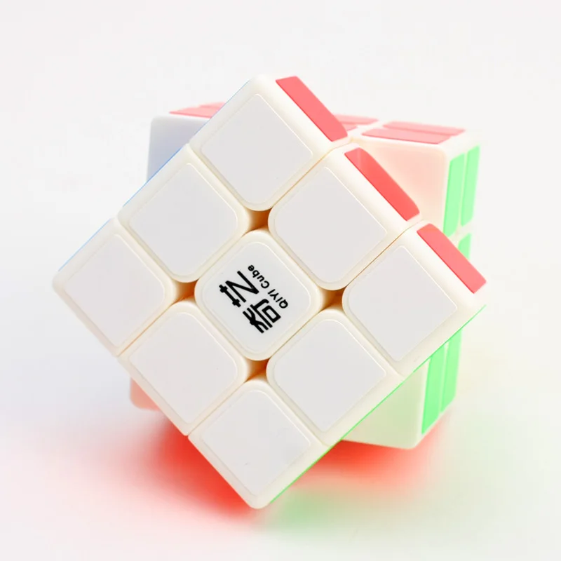 QiYi Sail 3x3x3 Волшебные кубики Головоломки 6 см магический куб 3x3 Скорость cube профессиональный Треугольники Форма твист развивающие игрушки