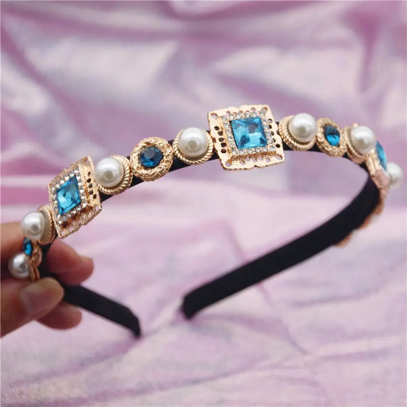  2019 Baroque rhinestone gorgeous retro Hairbands Girls Tiaras Crown hollow pearl hair accessories B