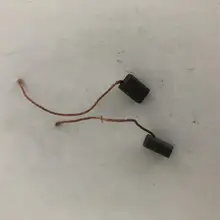 2 шт. 4,2x6x8,5 мм 0,1" x 0,23" x 0,3" Электрический сменный Электроинструмент Угольная щетка для автомобиля