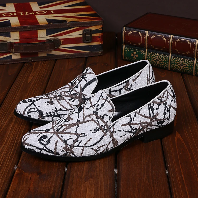 

White Loafers Leather Men 's Graffiti Printing Casual Shoes Comfortable Fashion Breathable Men Shoes
