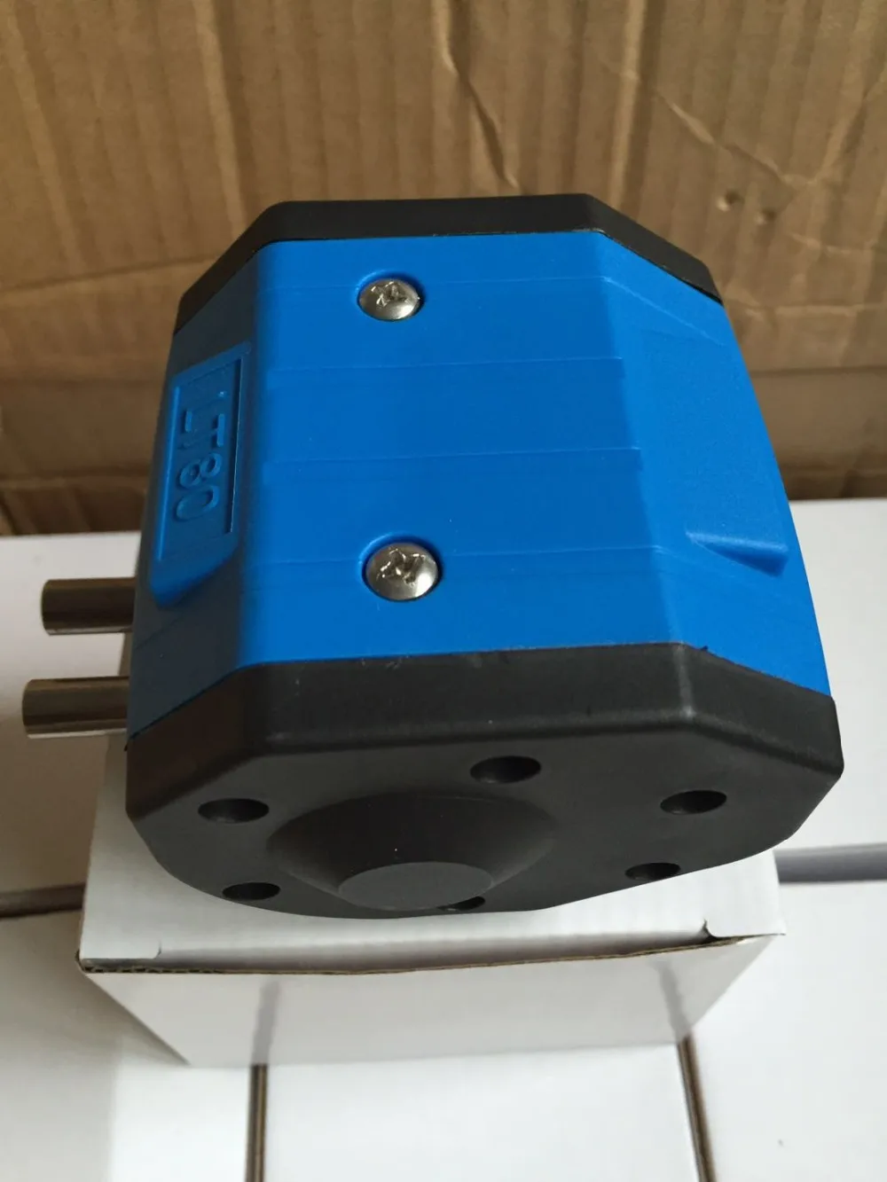 

1PCS New Arrival Milking Pulsator LT80SS With Installation Adapter