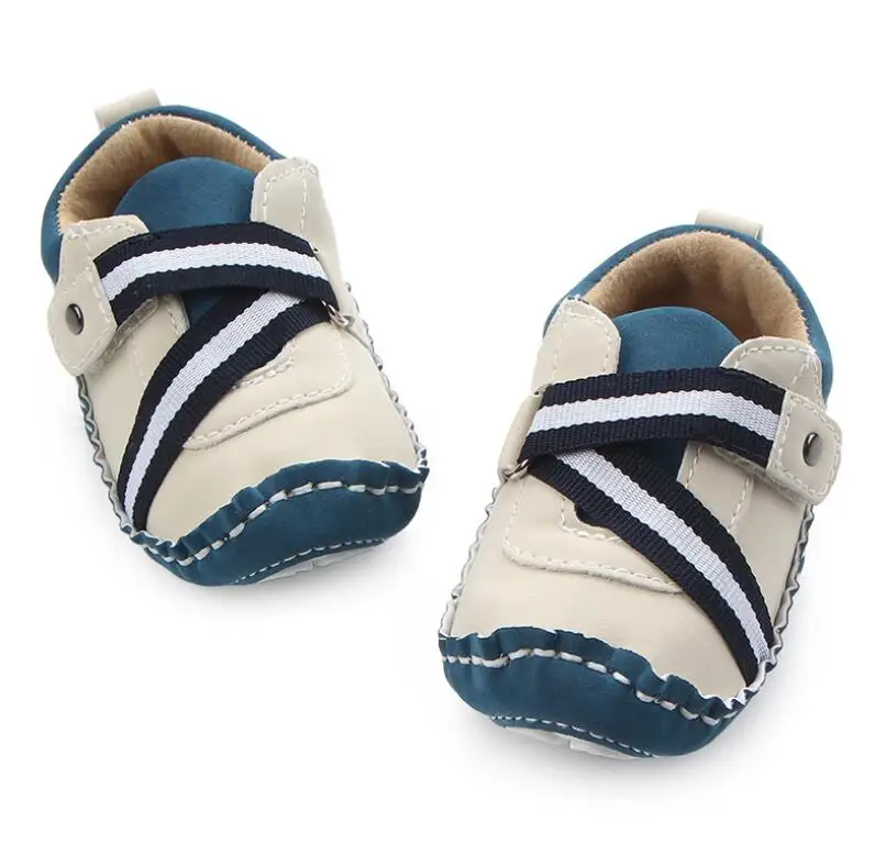 Кожаная обувь для маленьких мальчиков осень обувь для мальчика Младенческая жесткая подошва обувь для кроватки обувь для 0-18 месяцев