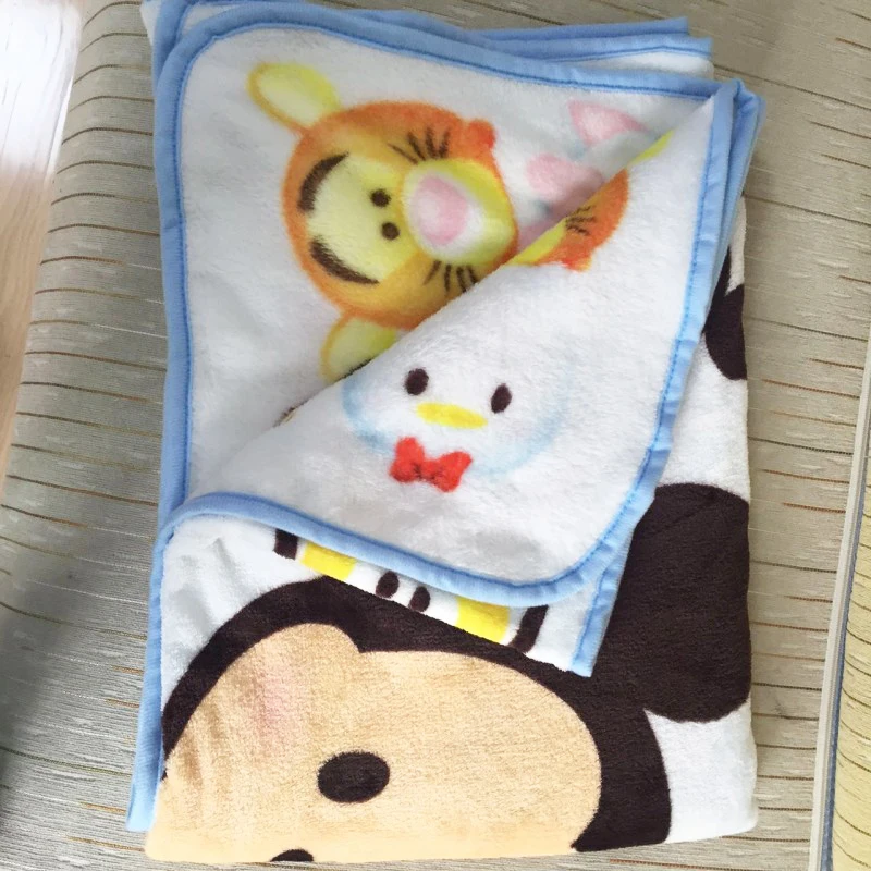 Disney blanket (31)