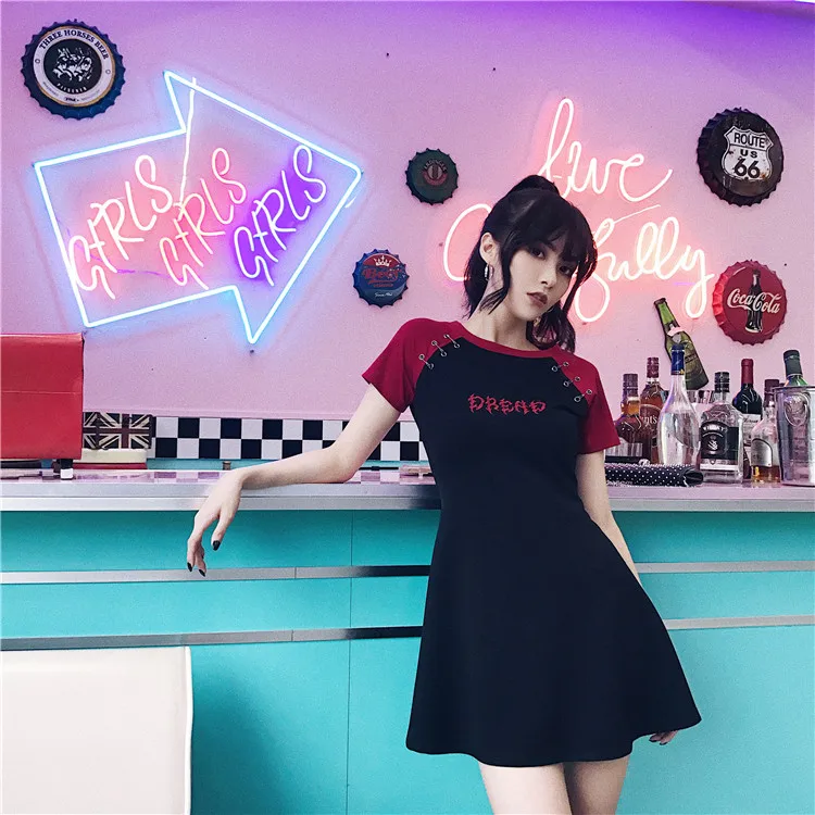 

Summer Sexy fashion Short Sleeve Black Red Stitching Embroidery A-Line Dress Gothic Round collar slim high waist dresses 2019