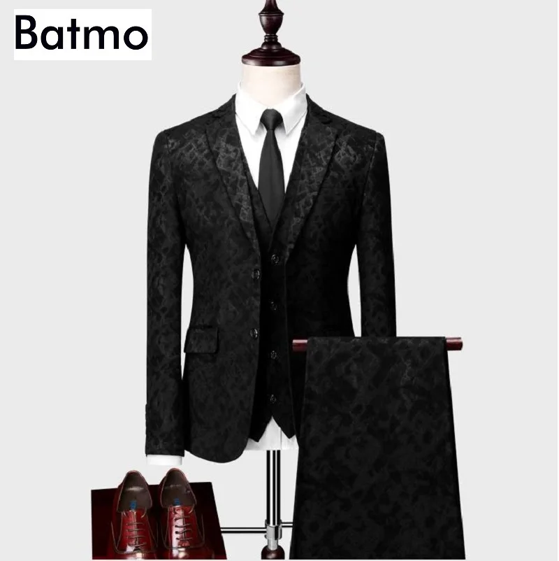 

Batmo 2018 new arrival high quality print casual suits men ,men's casual printed black suits ,jacket+pants+vest 991