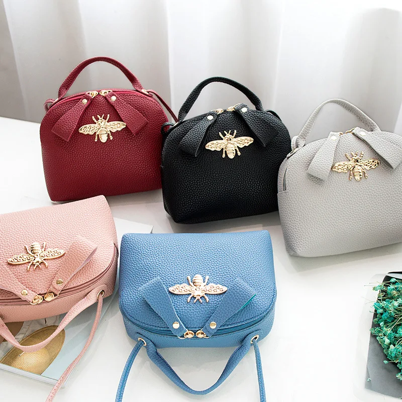 2019 Fashion Women Shoulder bags PU leather Bag luxury handbags women bags bee designer Ladies Messenger Bags bolsa feminina 404 2019 Fashion Women Shoulder bags PU leather Bag luxury handbags women bags bee designer Ladies Messenger Bags bolsa feminina 404