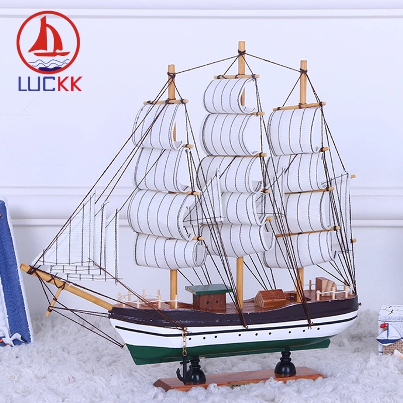 Деревянная модель корабля LUCKK 33 см украшение с зеленой кнопкой для дома комнаты