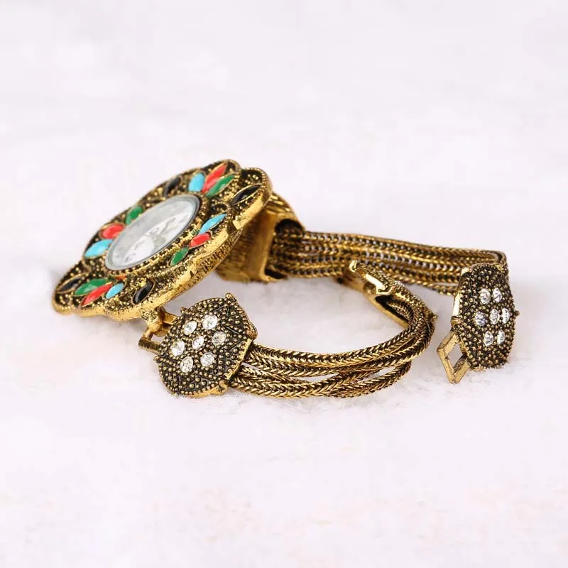 2571741484_1878240435