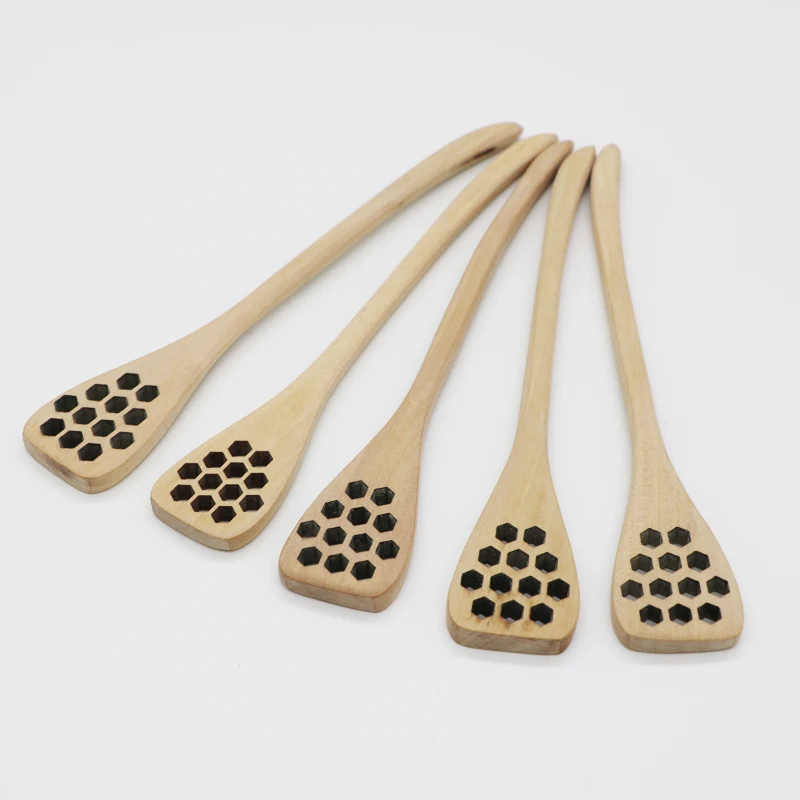 

50 pcs Cute Wood Creative Carving Honey Stirring Honey Spoons Honeycomb Carved Honey Dipper Kitchen Tool Flatware Accessory