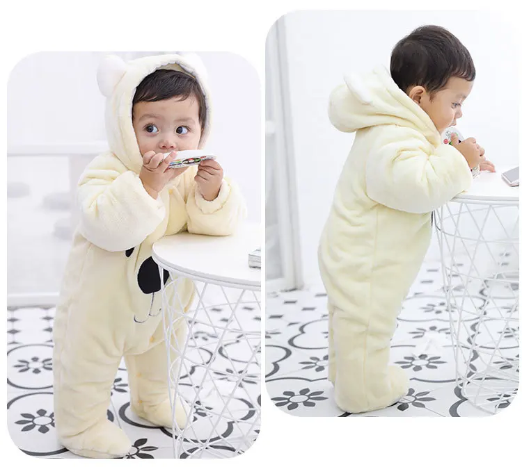 9328736504_244542916