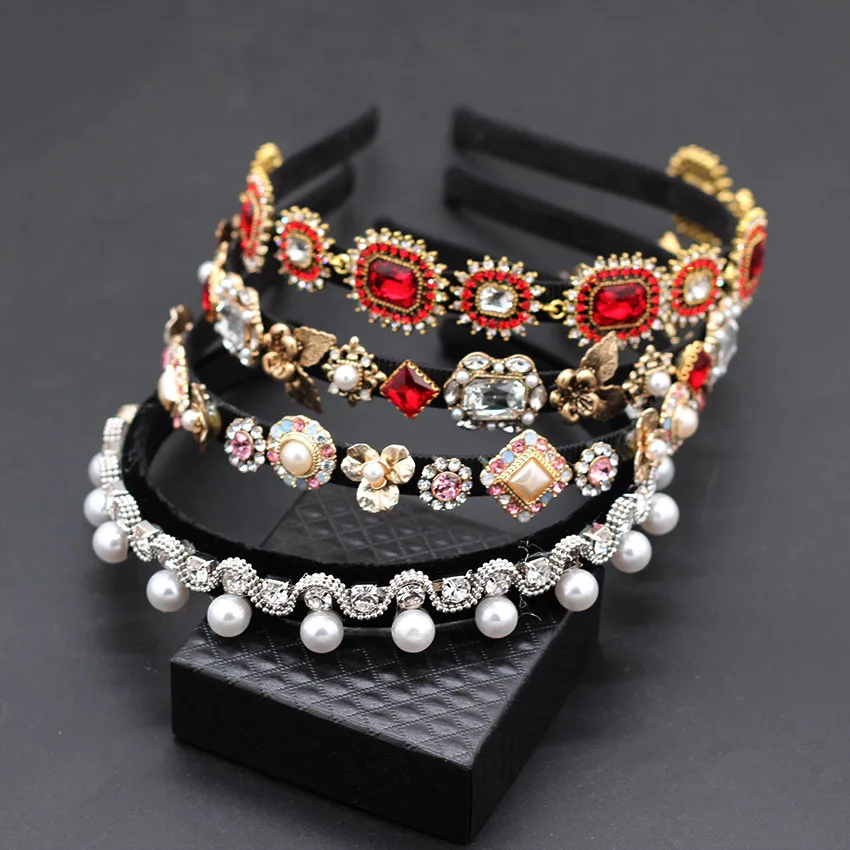 

Exquisite fashion Baroque headband metal geometry full pearl leaves retro headband street shoot catwalk simple headband 881