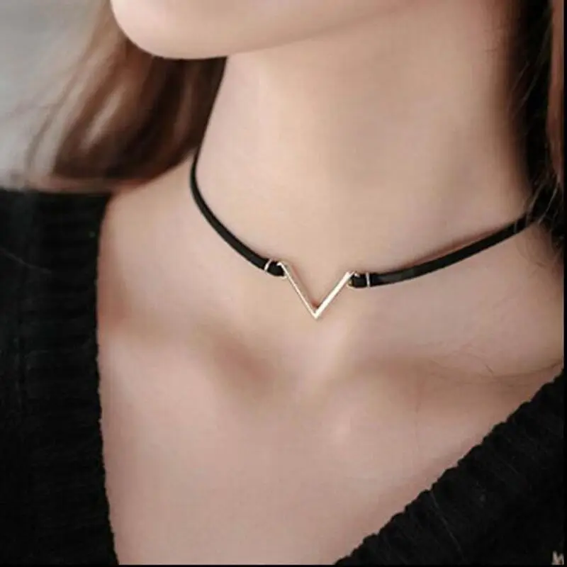 

Fashion Faux Leather V Pendant Choker Clavicle Chain Necklace Women Gothic Punk Collar Party Jewelry Trinket Ras Du Cou Collares
