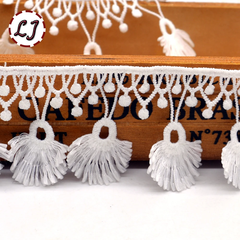 New hot sale 5yd/lot high quality white design tassels lace trimming