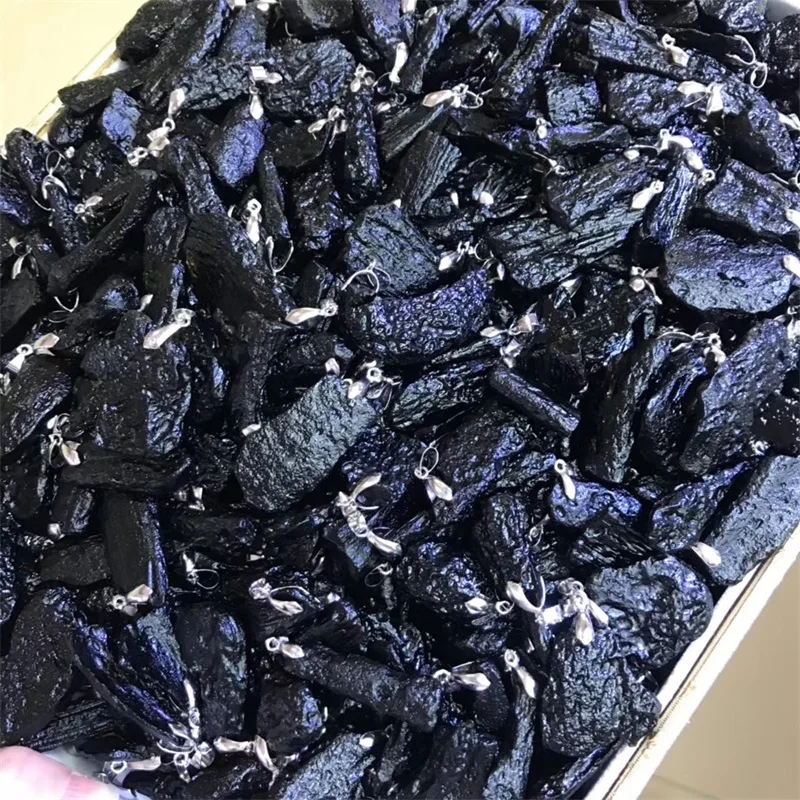 

Genuine Moldavite Gemstone Undyed Irregular Aerolite Natural Stone with Ring Pendants Mineral of Meteorite for DIY Necklace